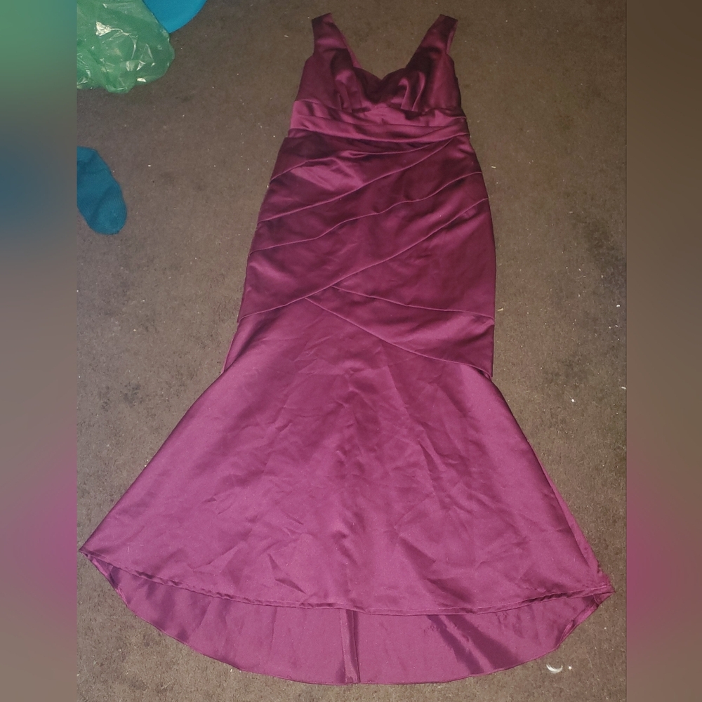 Elegant Burgundy Evening Gown